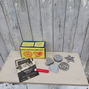 Nordic‎ Ware Double Rosette Timbale Iron Set Original Box Vintage Set